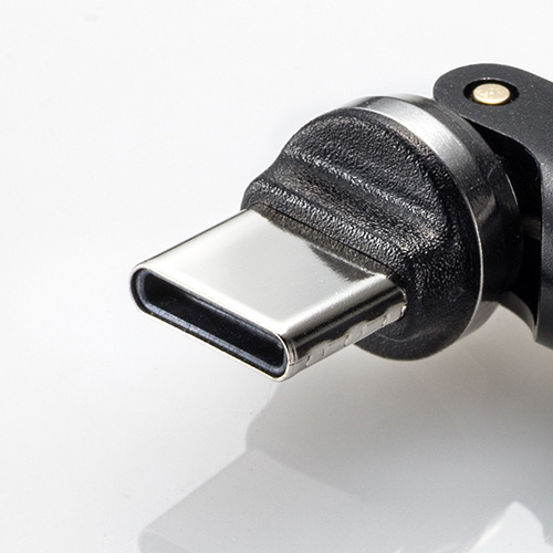 アルミ素材のコネクタ