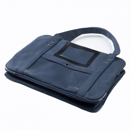 コンパクトに折りたためる