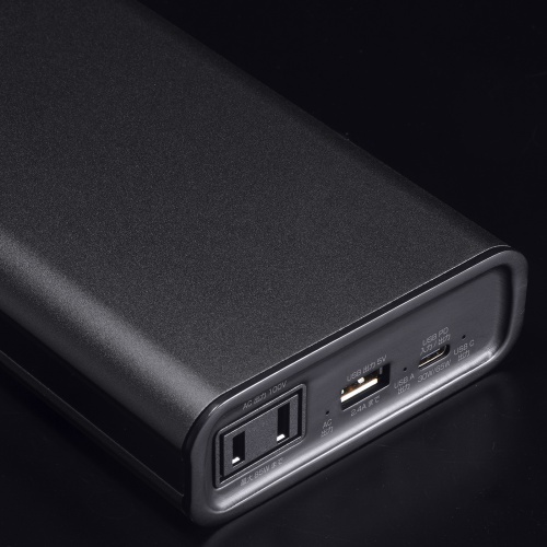 スタイリッシュなアルミボディ