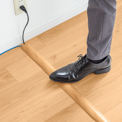 耐久性のあるハードタイプのケーブルカバー