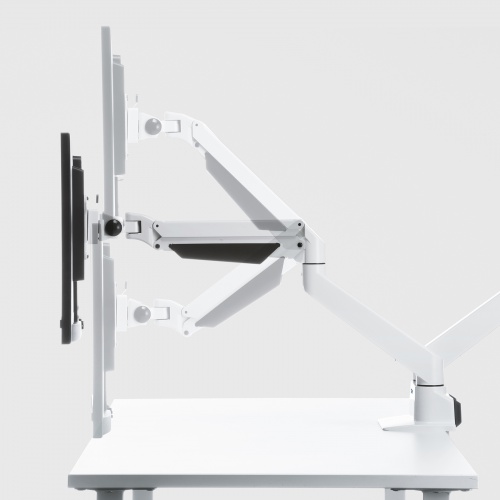 ガスシリンダー内蔵で、スムーズに高さ調節可能