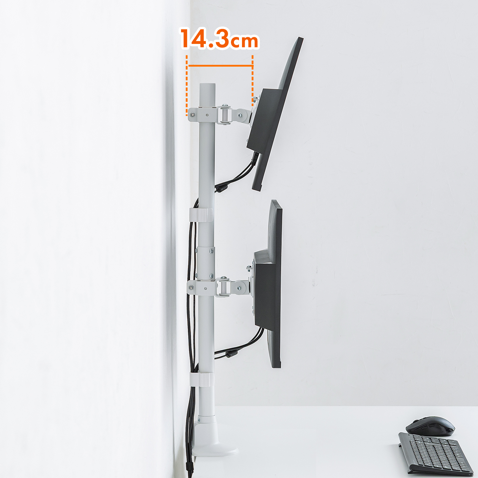 背面の出っ張りが少ないフラット設計