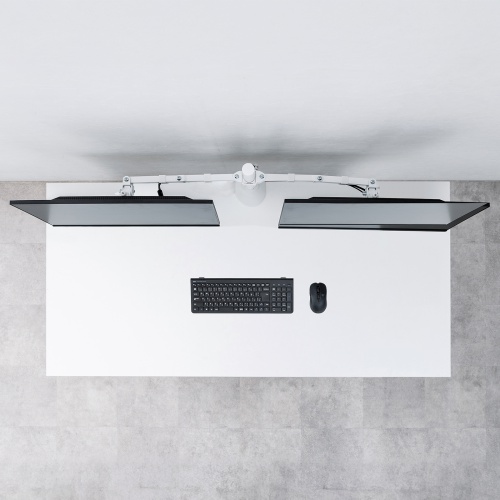 背面の出っ張りが少ないフラット設計