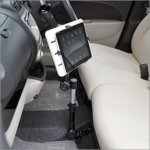 【EEA-IPCM-01　自動車の助手席のねじを利用して取付ける車載用iPad・タブレットPCスタンド。】