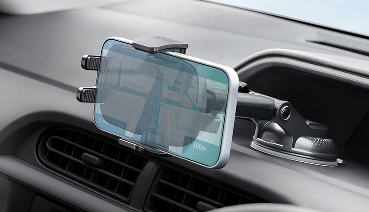 長さ・角度を3箇所で調整できます。※運転中のスマホ操作・画面の注視はしないでください。