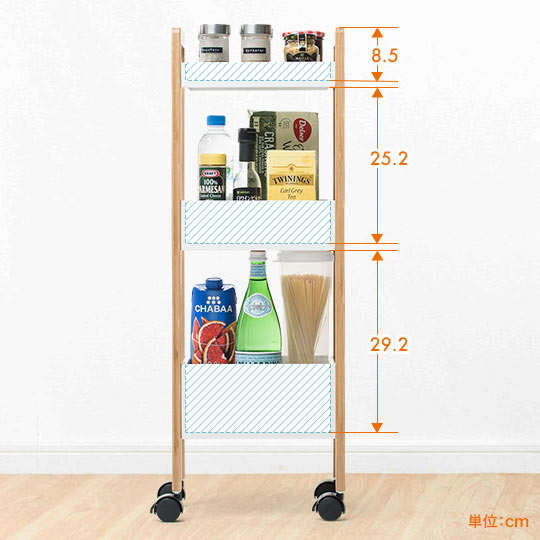 深さの違う3種類の棚付き