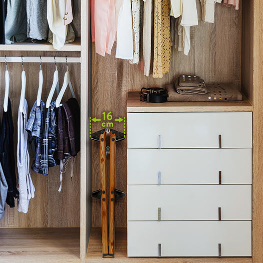 折りたたんでコンパクトに収納できる