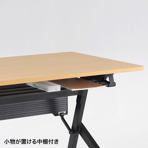 小物が置ける中棚を付属