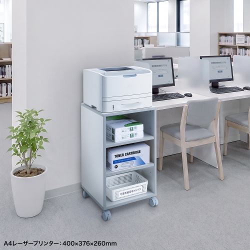 図書館の共有スペースに