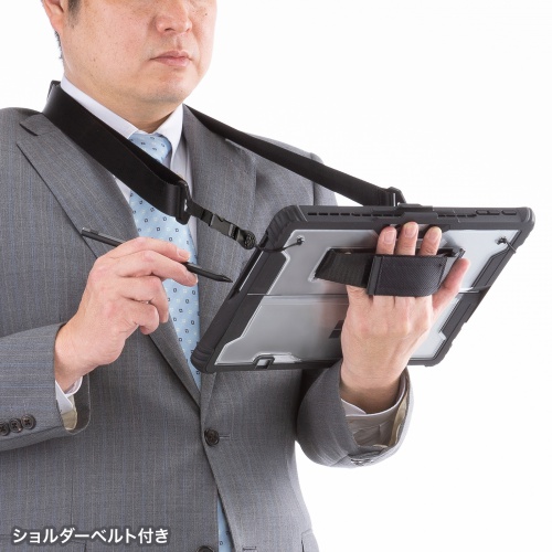 ショルダーベルトを首に掛けて操作できる