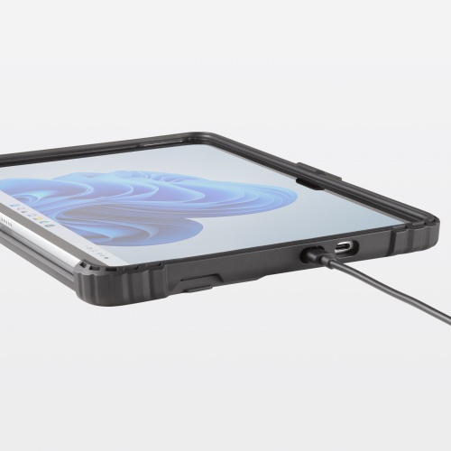 ケースをつけたまま充電などが可能