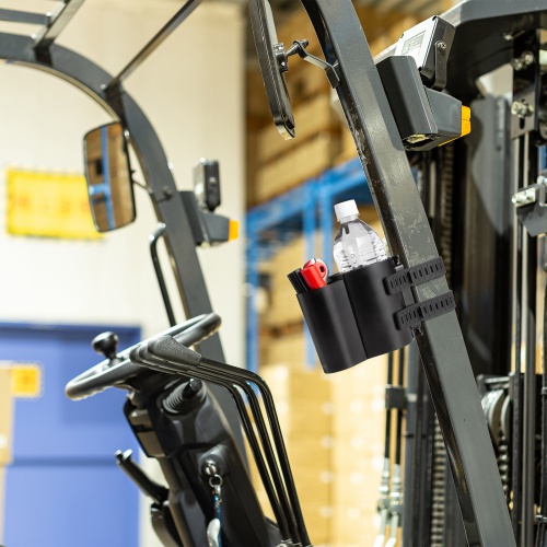 フレームや柱にシリコンラバーを巻きつけて固定