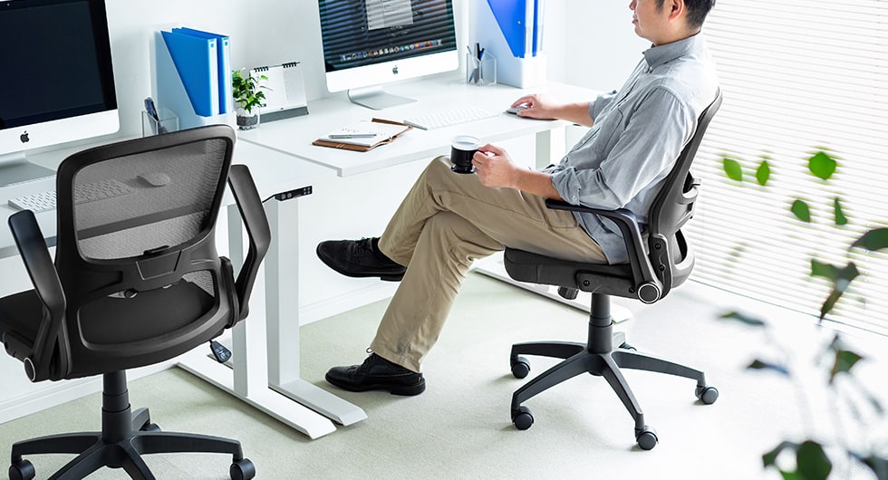 どんな空間にも合うシンプルデザイン