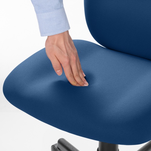 ウレタン素材のクッションを採用