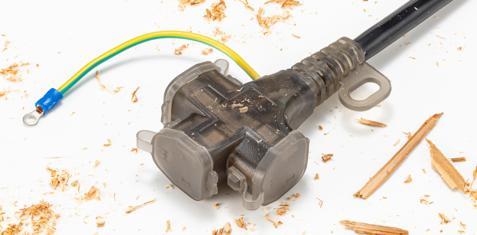 粉塵の侵入のしっかり防ぐ！防塵キャップ付き