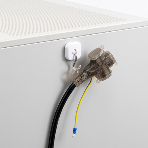 フックにかけて保管できる