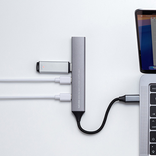 ケーブルをなくす心配がない一体型