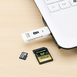 スティックタイプ小型カードリーダー(microSD&SDHC&SDXC対応・ホワイト)