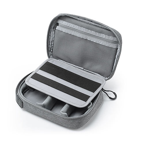 旅行や出張など、小さなものを一目で分かりやすく収納・整理できる便利なポーチです。