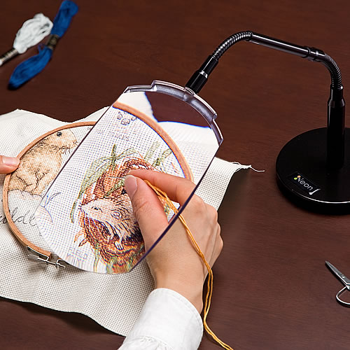 【在庫処分SALE】拡大鏡（スタンドルーペ・卓上）