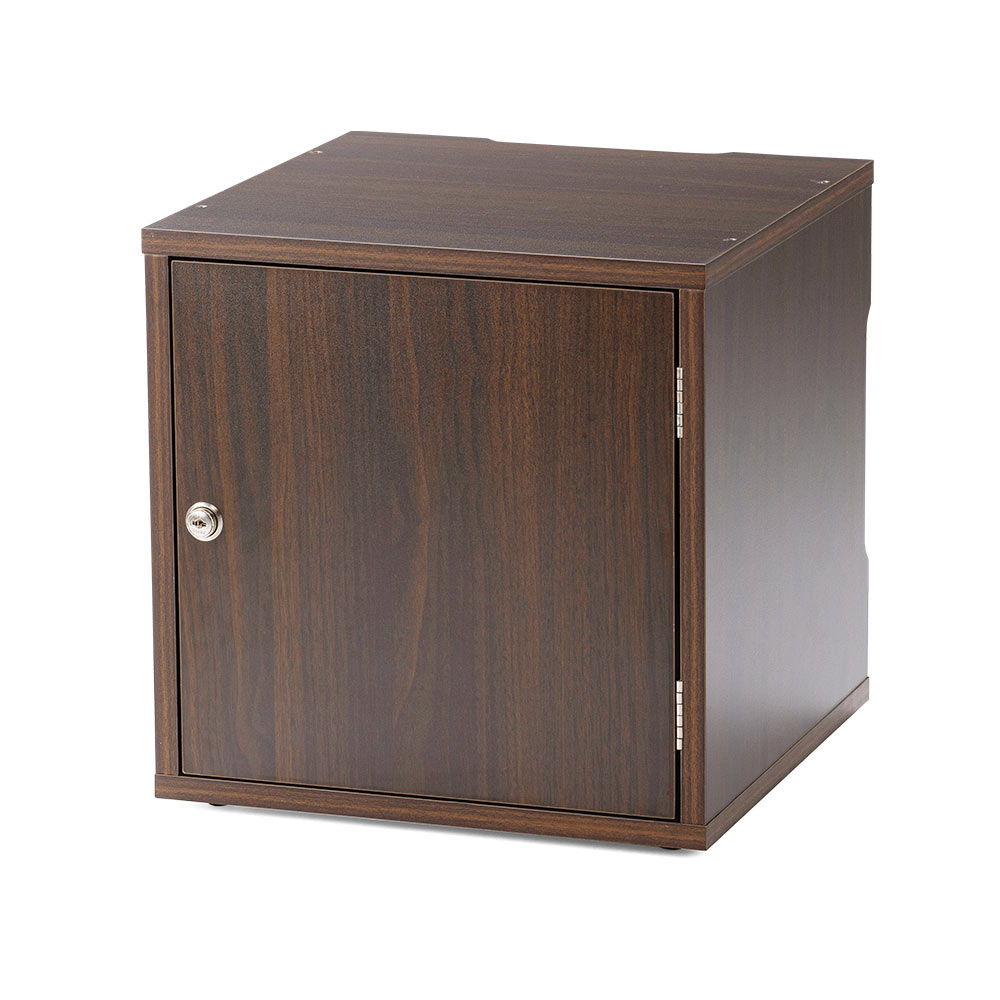 ダークブラウン