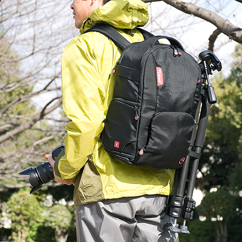 一眼レフカメラリュック カメラバッグ 三脚取付 横からカメラ取り出し 速写対応 Ez2 Bg023 激安通販のイーサプライ 一眼レフカメラリュック カメラバッグ 三脚取付 横からカメラ取り出し 速写対応 Ez2 Bg023 激安通販のイーサプライ
