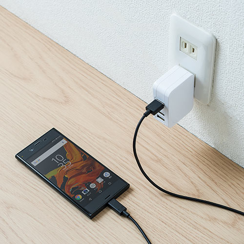 Usb充電器 Quick Charge 3 0 急速充電3対応 最大3ポート搭載 Iphone Android Ez7 Ac017w 激安通販のイーサプライ