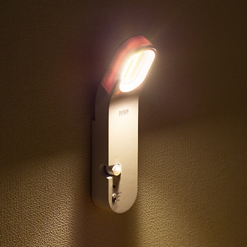LEDライト（LEDセンサーライト・人感センサー・明暗センサー・USB充電・屋内・玄関用・電球色） EZ8LED033 激安通販のイーサプライ